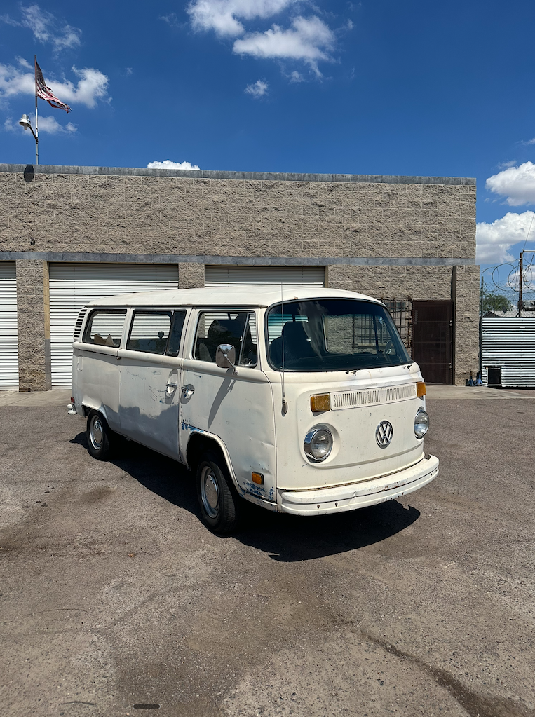 1973 Volkswagen Bus — Oscar's Garage